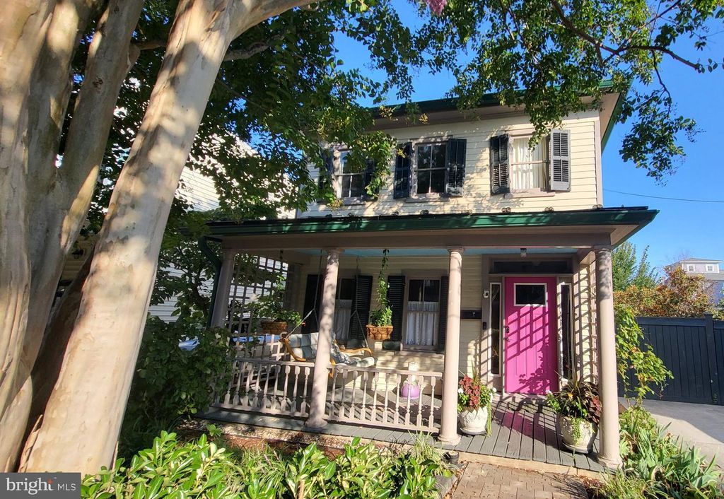 507 AMELIA ST, Fredericksburg, VA 22401