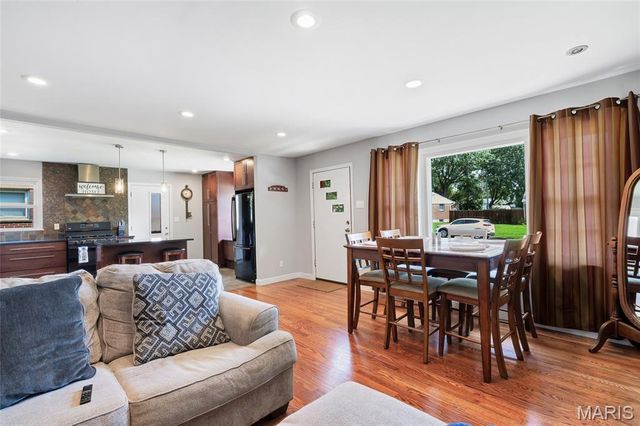 15 Blackberry Drive, St Charles, MO 63301