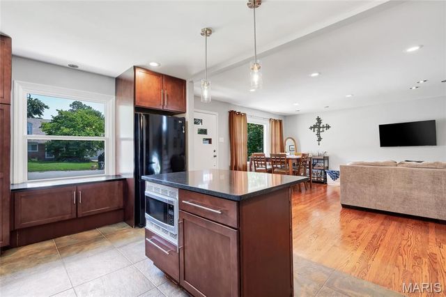 15 Blackberry Drive, St Charles, MO 63301