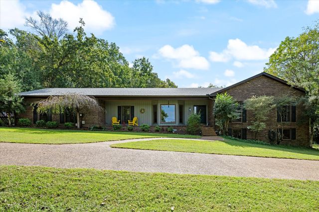 106 E Shady Trl, Old Hickory, TN 37138