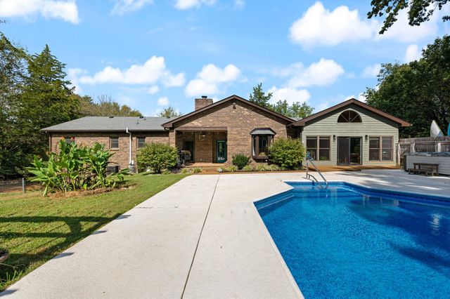 106 E Shady Trl, Old Hickory, TN 37138