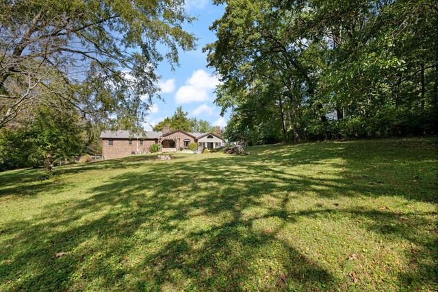 106 E Shady Trl, Old Hickory, TN 37138