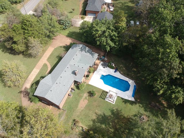 106 E Shady Trl, Old Hickory, TN 37138