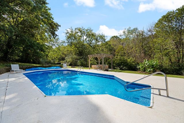 106 E Shady Trl, Old Hickory, TN 37138