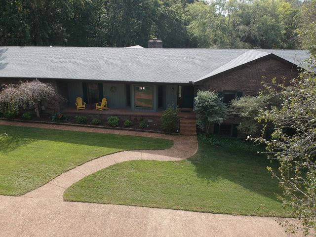 106 E Shady Trl, Old Hickory, TN 37138