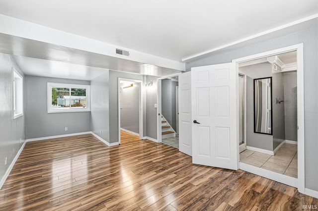 3127 Peddlers Village Road, Goshen, IN 46526