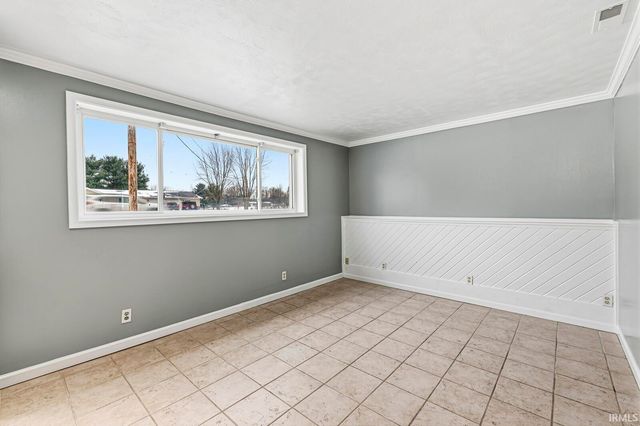 3127 Peddlers Village Road, Goshen, IN 46526