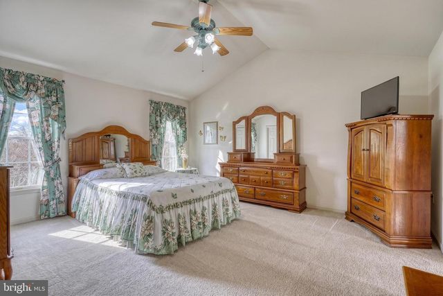 21 STONE RUN DRIVE, Mechanicsburg, PA 17050