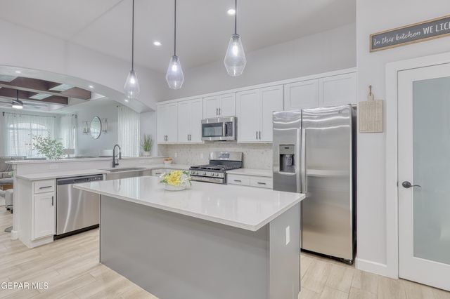 11965 MEDALLA Street, Socorro, TX 79927