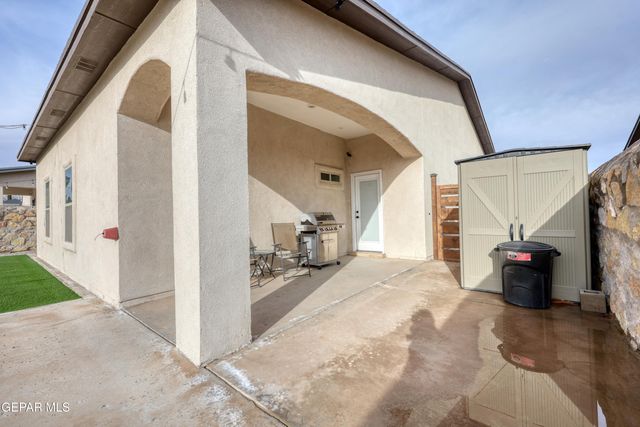 11965 MEDALLA Street, Socorro, TX 79927