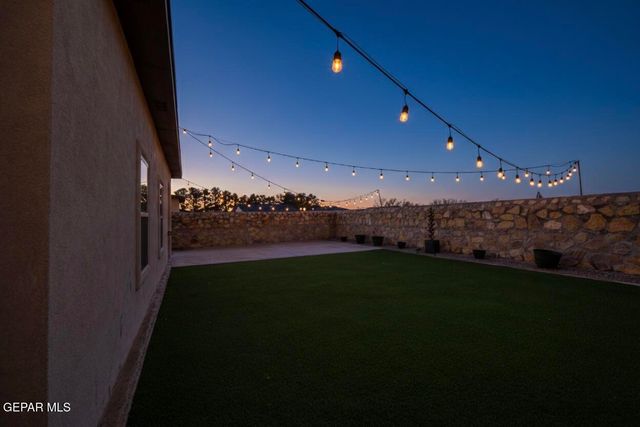 11965 MEDALLA Street, Socorro, TX 79927