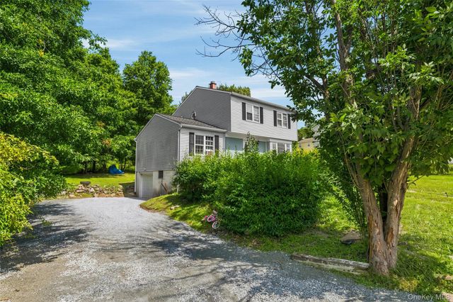 102 Capital Drive, Washingtonville, NY 10992