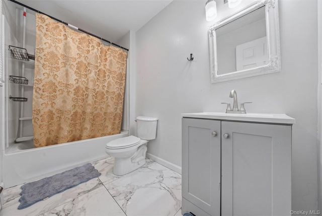 102 Capital Drive, Washingtonville, NY 10992