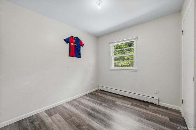 102 Capital Drive, Washingtonville, NY 10992