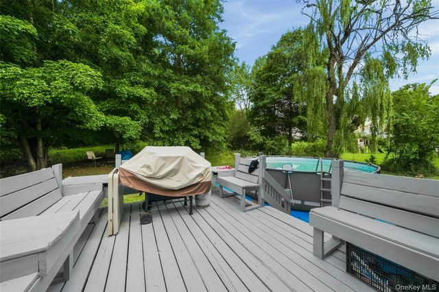102 Capital Drive, Washingtonville, NY 10992