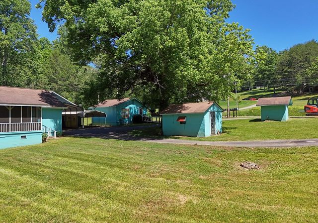 6156 Southern Road, Young Harris, GA 30582