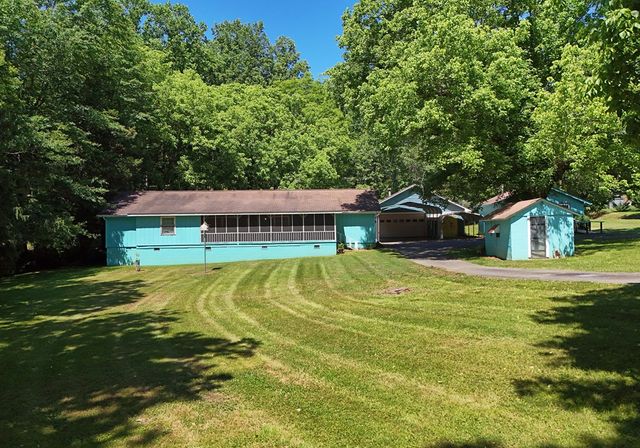 6156 Southern Road, Young Harris, GA 30582