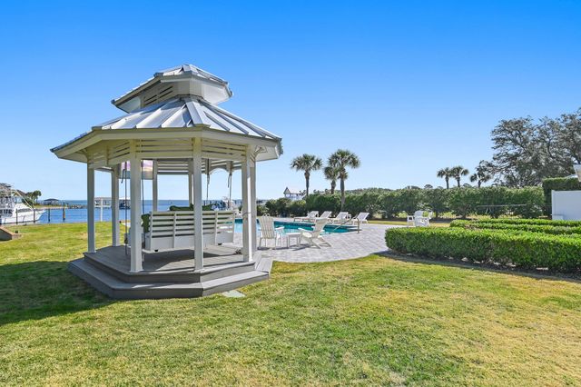 124 Indian Bayou Drive, Destin, FL 32541