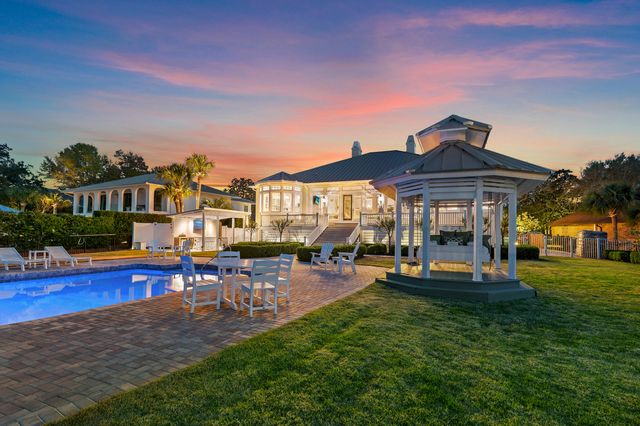 124 Indian Bayou Drive, Destin, FL 32541