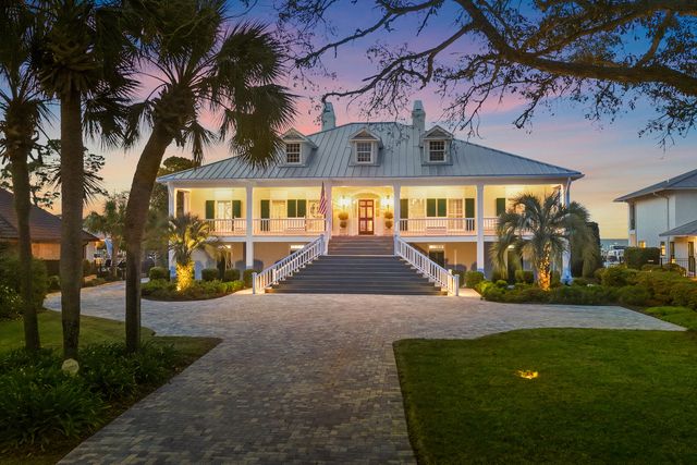 124 Indian Bayou Drive, Destin, FL 32541