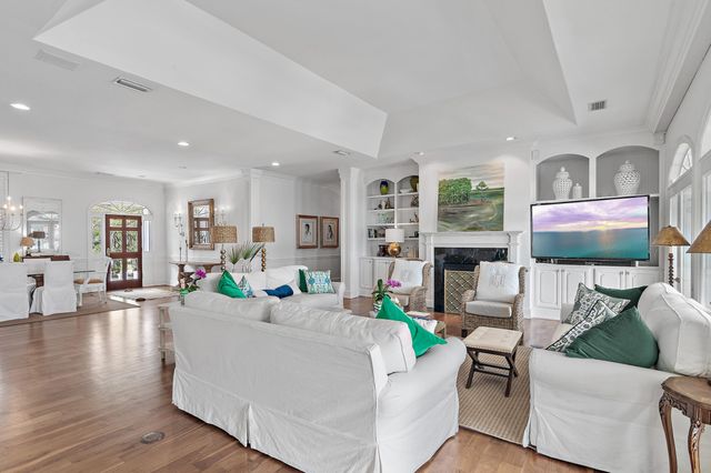 124 Indian Bayou Drive, Destin, FL 32541