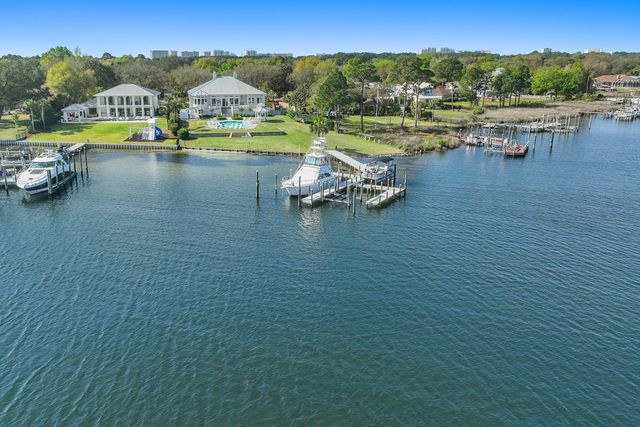 124 Indian Bayou Drive, Destin, FL 32541