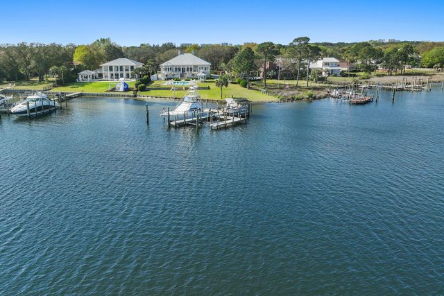 124 Indian Bayou Drive, Destin, FL 32541