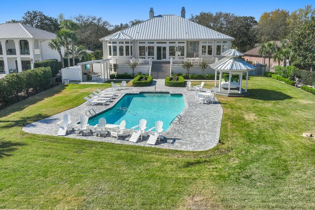 124 Indian Bayou Drive, Destin, FL 32541