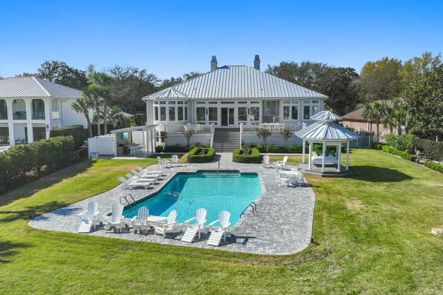 124 Indian Bayou Drive, Destin, FL 32541