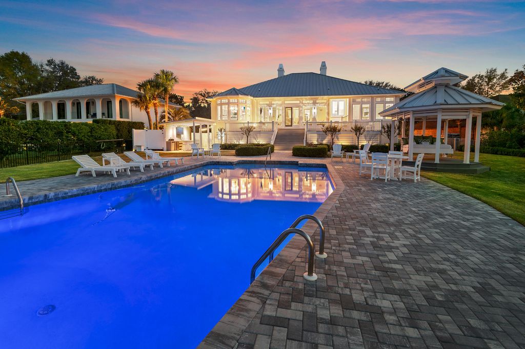 124 Indian Bayou Drive, Destin, FL 32541
