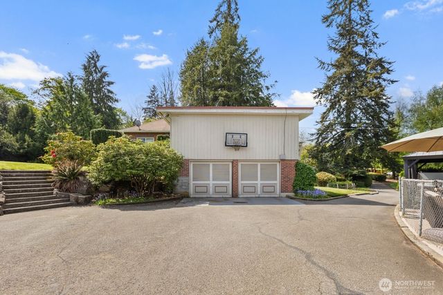6612 NE 202nd Street, Kenmore, WA 98028