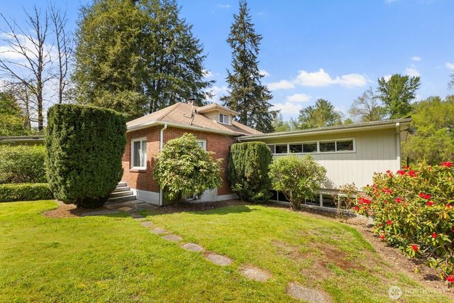 6612 NE 202nd Street, Kenmore, WA 98028