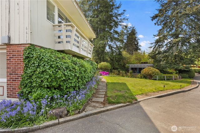 6612 NE 202nd Street, Kenmore, WA 98028