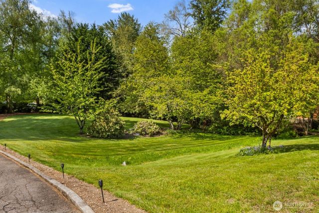 6612 NE 202nd Street, Kenmore, WA 98028