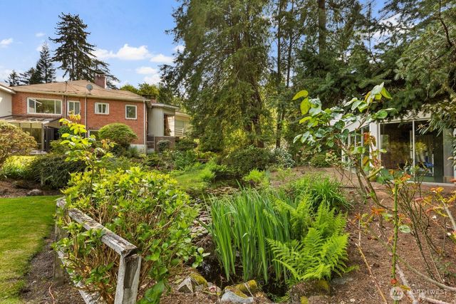 6612 NE 202nd Street, Kenmore, WA 98028
