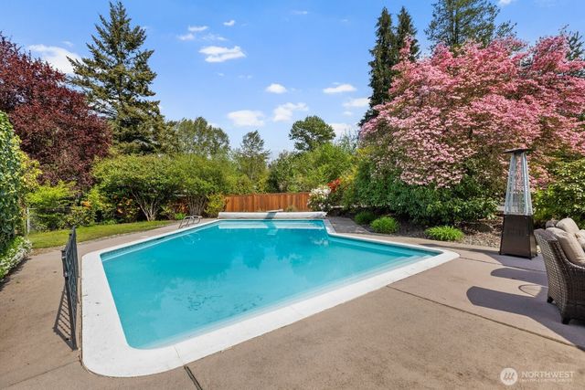 6612 NE 202nd Street, Kenmore, WA 98028