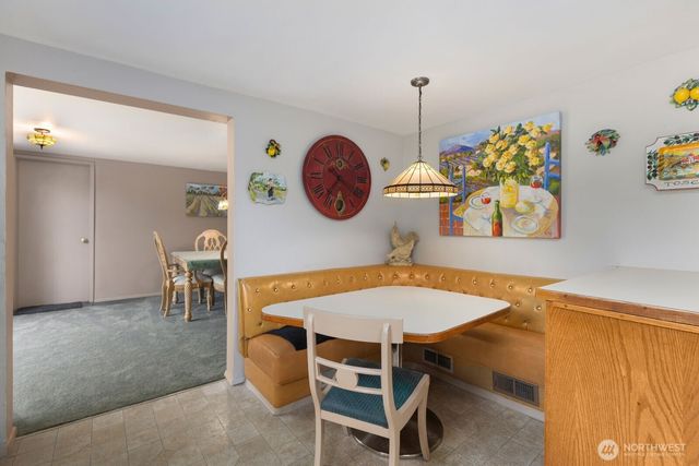 6612 NE 202nd Street, Kenmore, WA 98028
