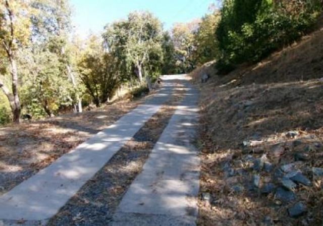 20250 Eastview Dr, Tuolumne, CA 95379