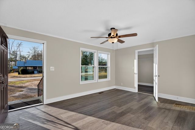 439 Cooley Road, Lagrange, GA 30241