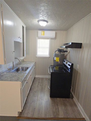 3335 Tuam Street 3, Houston, TX 77004