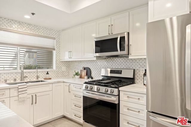 2706 Honolulu Avenue 105, Montrose, CA 91020