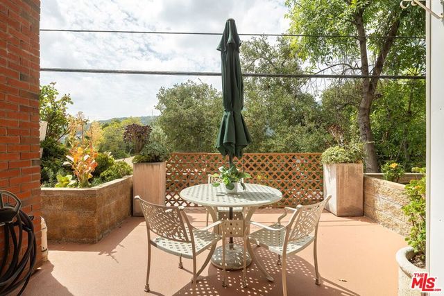 2706 Honolulu Avenue 105, Montrose, CA 91020