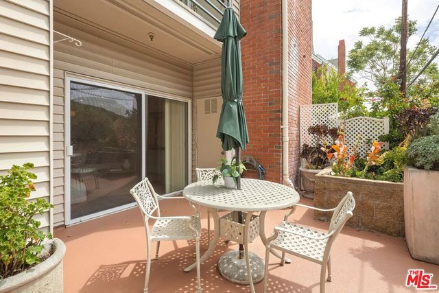 2706 Honolulu Avenue 105, Montrose, CA 91020