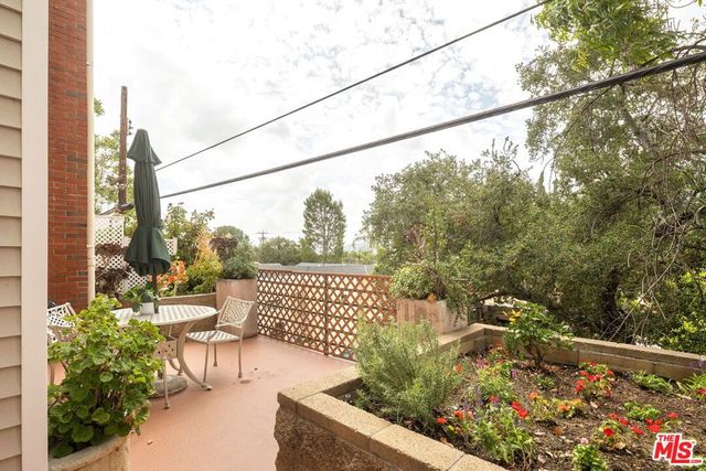 2706 Honolulu Avenue 105, Montrose, CA 91020