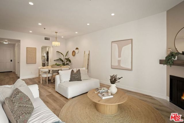 2706 Honolulu Avenue 105, Montrose, CA 91020