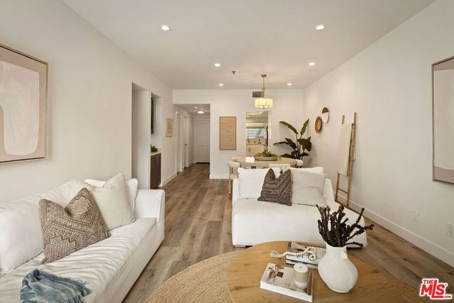 2706 Honolulu Avenue 105, Montrose, CA 91020