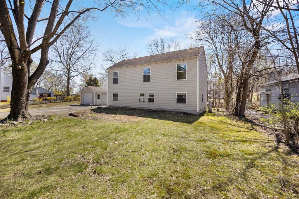 460 Vineyard Avenue, Highland, NY 12528