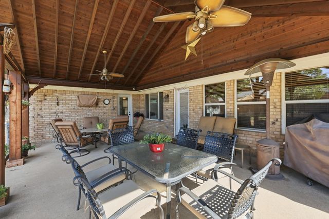 325 Marseille Drive, Hurst, TX 76054