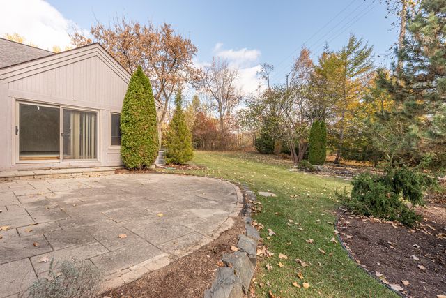 2225 Chaucer Court, Ann Arbor, MI 48103