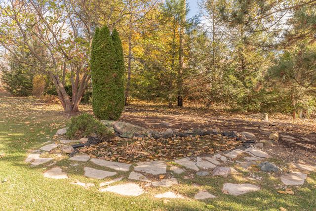 2225 Chaucer Court, Ann Arbor, MI 48103